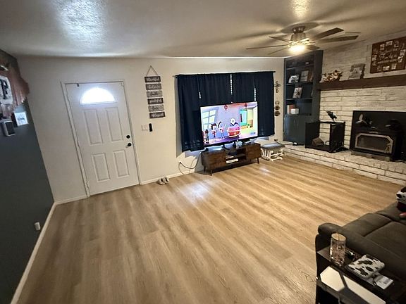 4th image of 1229 Mayo St