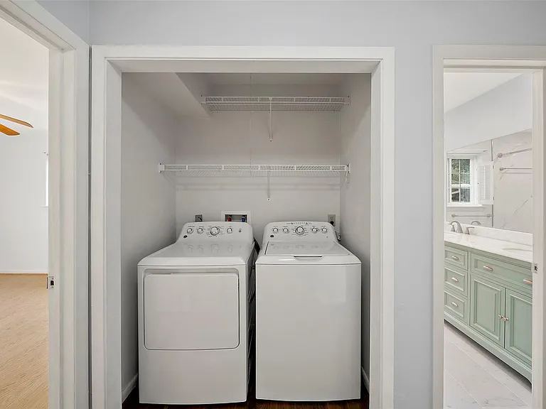5215 Cheena Dr — Photo 28