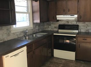 124 Toccoa Rd, Stroudsburg, PA 18360