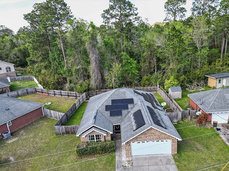 31 Idus Ln — Photo 3