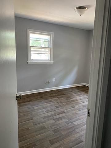 2nd image of 206 Daisy Dr