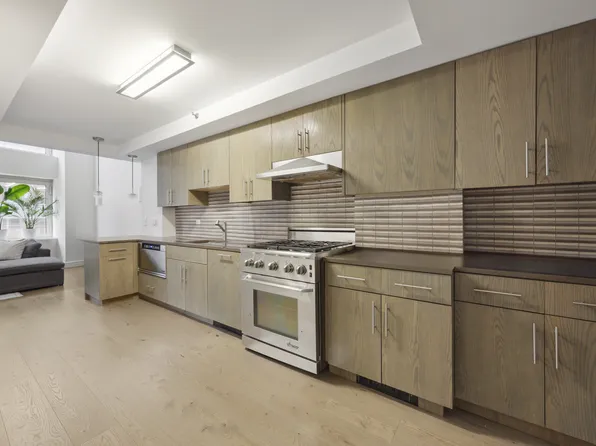 67 Liberty Street 10 image 3 of 9