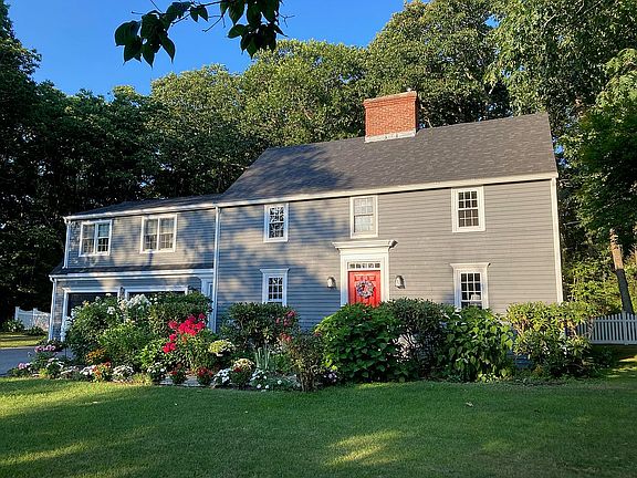 Front yard facing street
