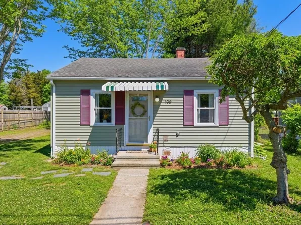 106 Midway Oval, Groton, CT 06340