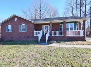 2414 Waynick St, High Point, NC 27265