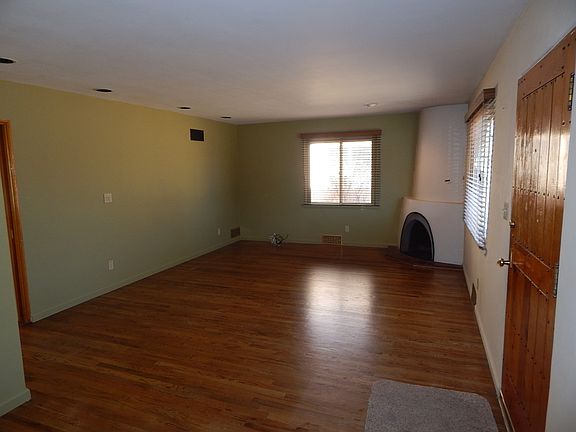 LVR and Fireplace_12082015