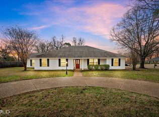 118 Country Club Dr, Benton, LA 71006