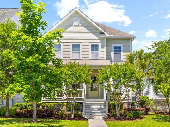 1864 Village Crossing Dr, Charleston, SC 29492