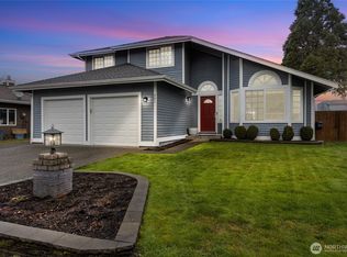 901 Bathke Ave, Enumclaw, WA