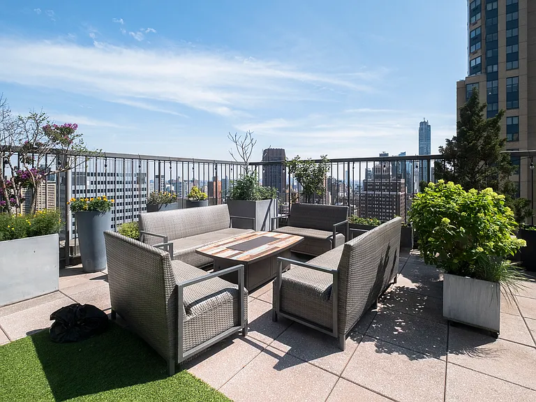 445 5th Ave #26D — Photo 15