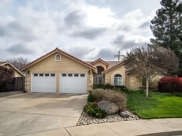 2840 S Rova Court, Visalia, CA 93277