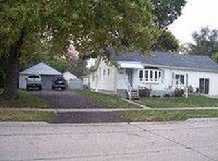 1317 E Madge Ave, Hazel Park, MI