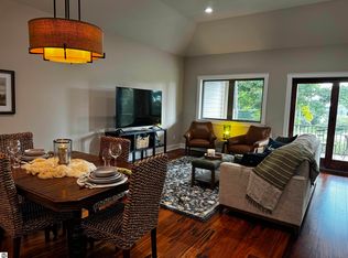 754 N Waypoint Cir #3, Suttons Bay, MI 49682