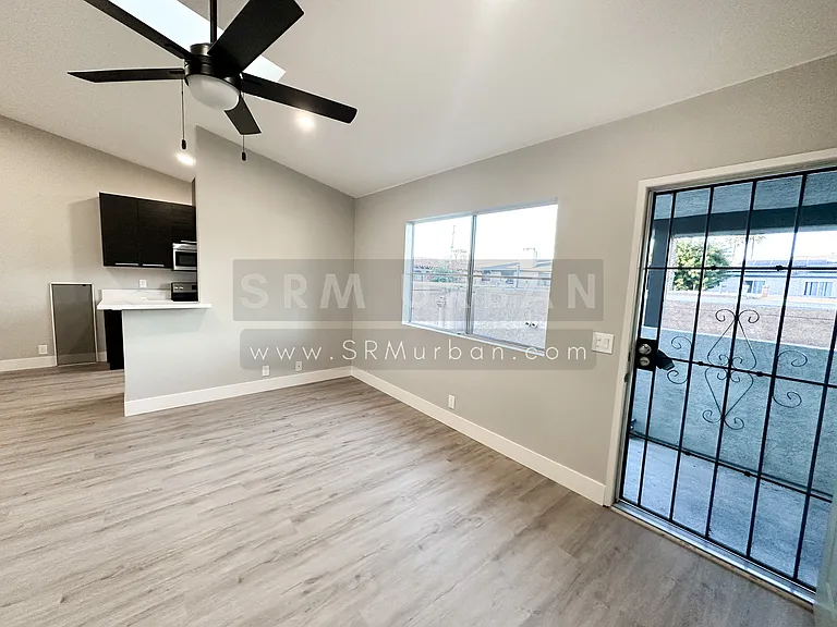4046 Arizona St #5 — Photo 2