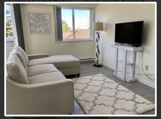29 Nanaimo St #302, Vancouver, BC V5L 4Z6
