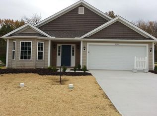 27269 Emerald Oval S, Olmsted Township, OH