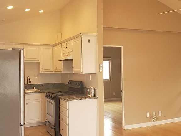 4th image of 1360 Landing Ave