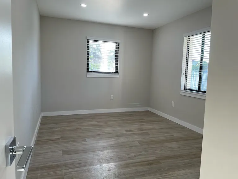 9941 SW 48th St — Photo 10