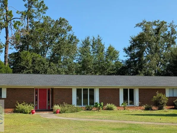 118 Charlton St, Jesup, GA 31545