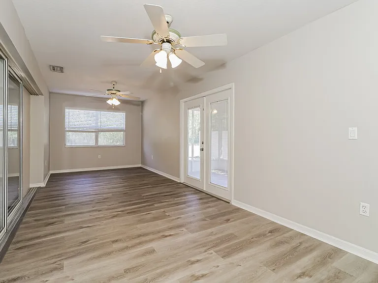4654 Murcross Ln — Photo 11