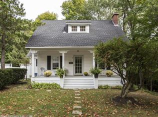 3 Bourne St, Kennebunk, ME 04043