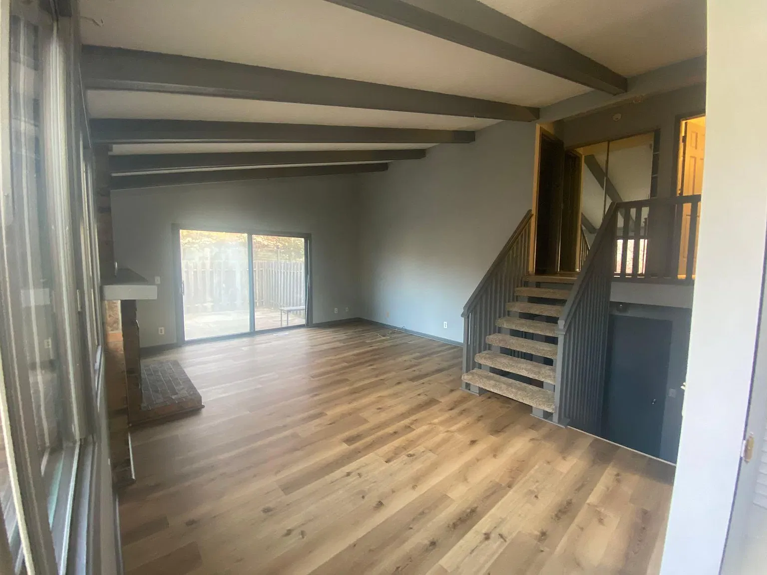 1219 Willow Ave — Photo 3