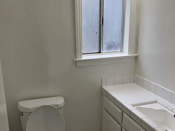 3rd image of 665 W Altadena Dr #5