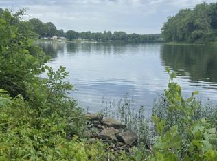 1801 Vineyard Rd, Hedgesville, WV 25427