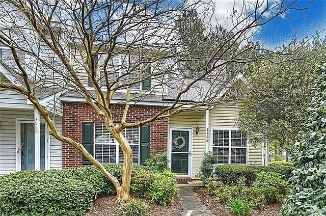 1st image of 3266 Summercroft Ln