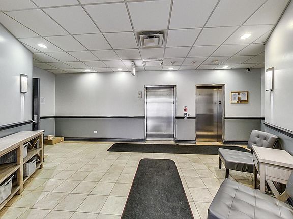3rd image of 3125 W Fullerton Ave APT 520