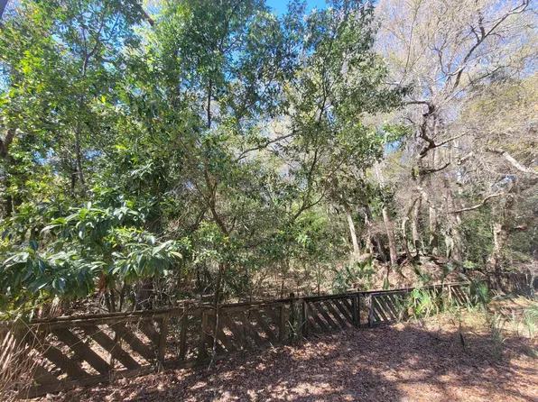 0 Edings St, Edisto Island, SC 29438