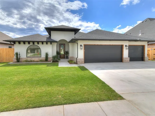 9316 NW 84th St, Yukon, OK 73099