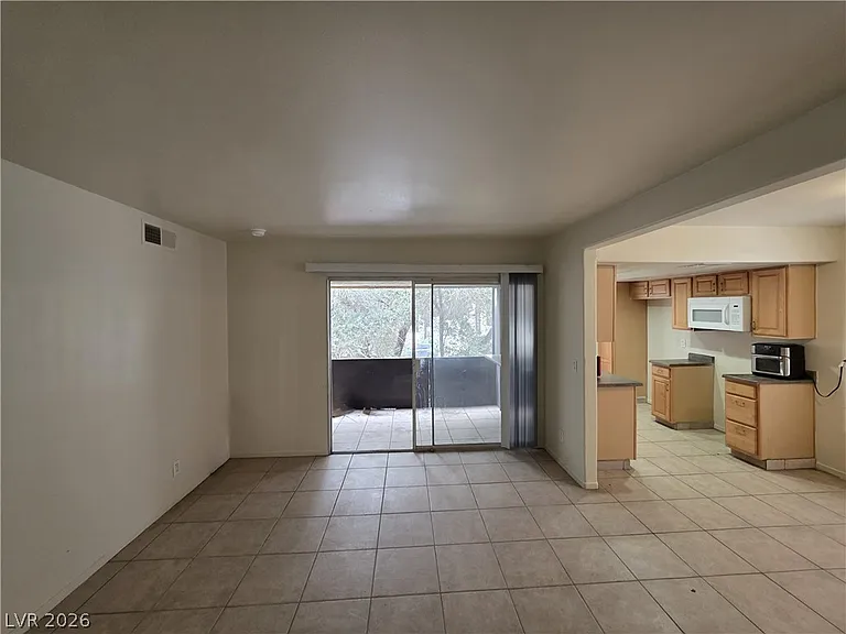 1440 Vegas Valley Dr #8 — Photo 14