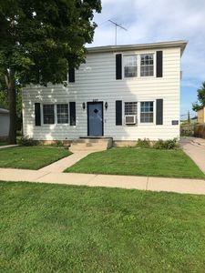 327 N Jackson St, Elgin, IL, 60123