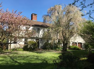 7 Mount Pleasant Rd, Newtown, CT 06470