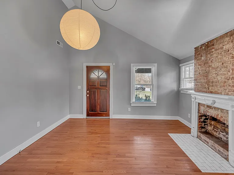 914 W Greenwood Ave — Photo 11