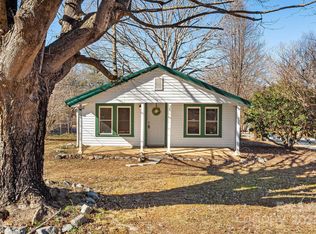 54 Jones Cir, Fletcher, NC 28732