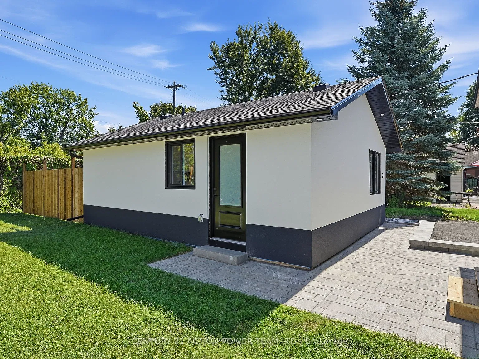 1 bed, $2,000 — Photo 1