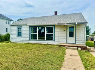 506 Oak St, Laurel, NE 68745