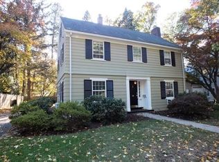 19 Forest Glen Rd, Longmeadow, MA 01106