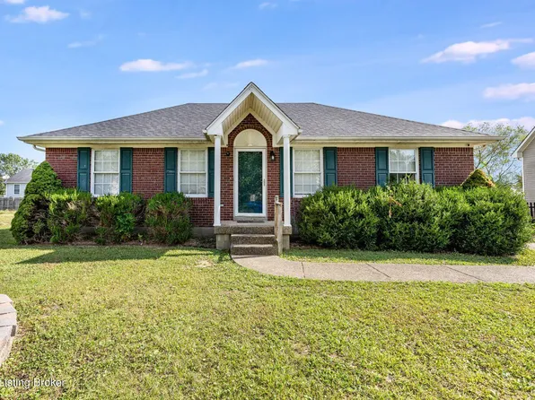 186 Lakes Edge Dr, Shepherdsville, KY 40165