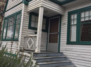 1312 N 39th St, Seattle, WA 98103