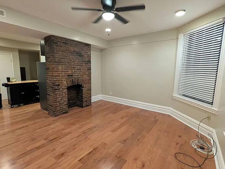 121 Grandview Ave #9 — Photo 15