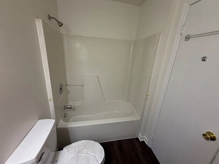 1460 Sunset Blvd #6 — Photo 9