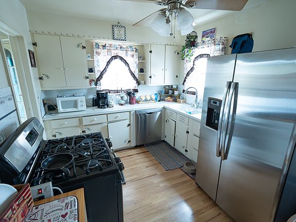 2nd image of 6265 Woolworth Ave