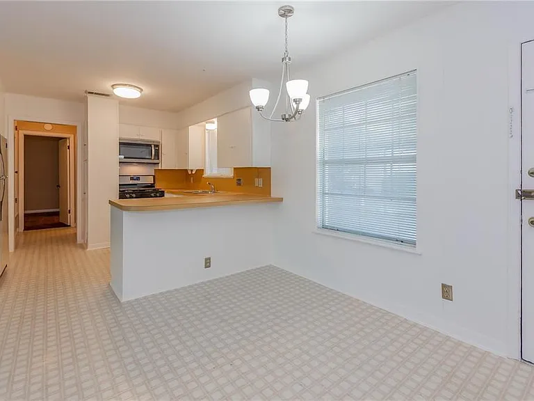 2502 Trailside Dr #B — Photo 1