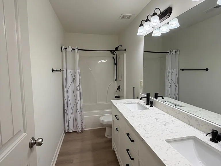 838 Pine Ln — Photo 37