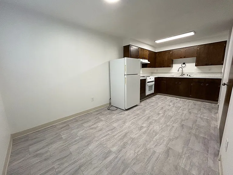 Cherry Lane - 423 - 425 — Photo 5