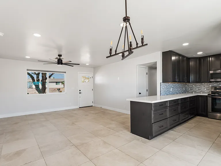 2150 Lake Havasu Plz — Photo 6