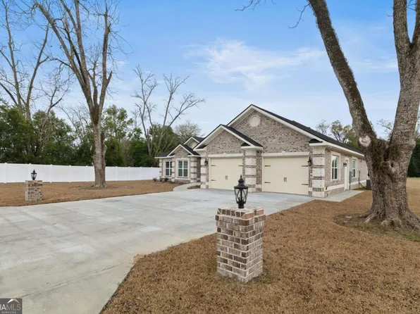 103 Abbie Ln, Glennville, GA 30427